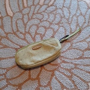 Keen small green zipper wallet, wristlet